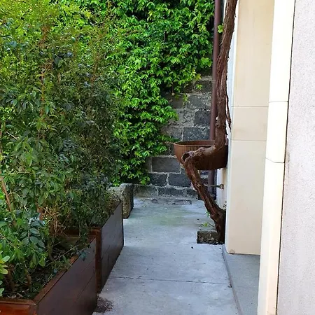 Il Melograno Dell'etna